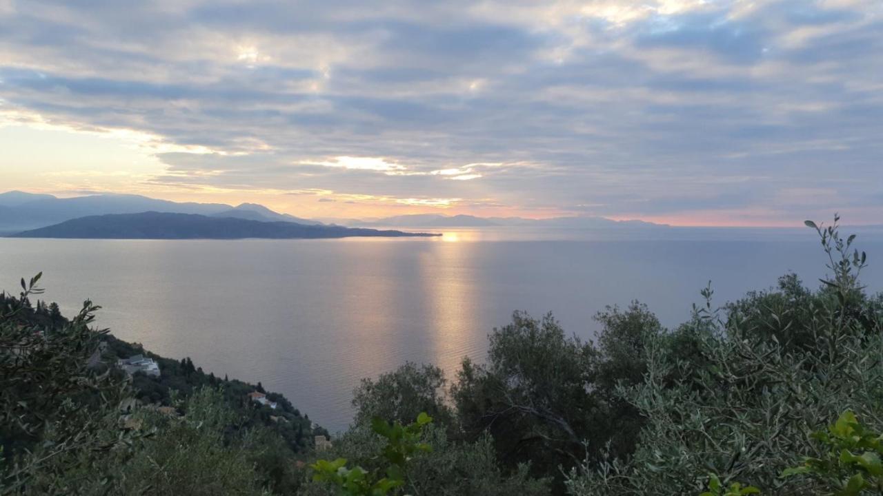 Rizes Sea View Villa Nisaki  Bagian luar foto